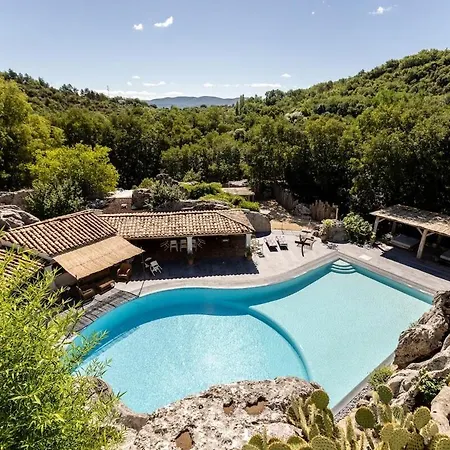Domaine Le C4 * Berrias-et-Casteljau